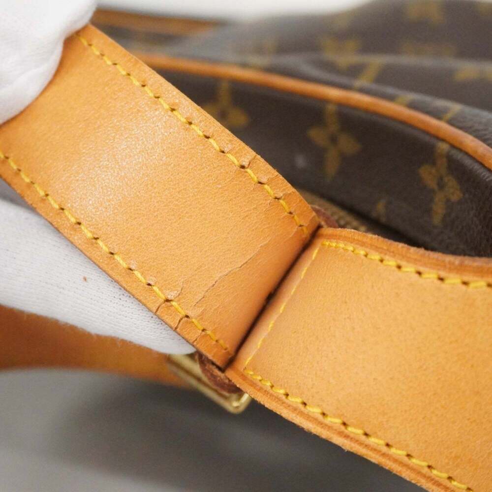 LOUIS VUITTON Brown Monogram Shoulder Bag - Picture 7 of 12